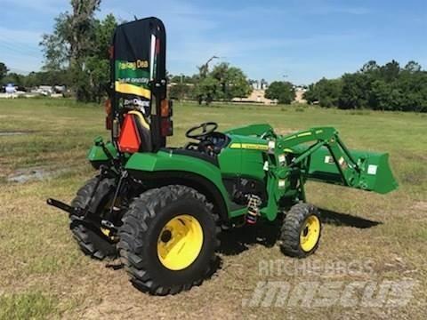 John Deere 2032R Kompaktni (mali) traktori