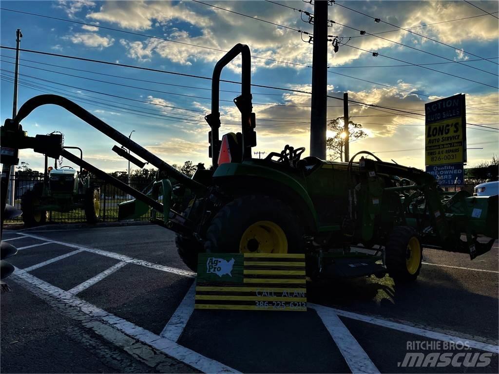 John Deere 2032R Kompaktni (mali) traktori