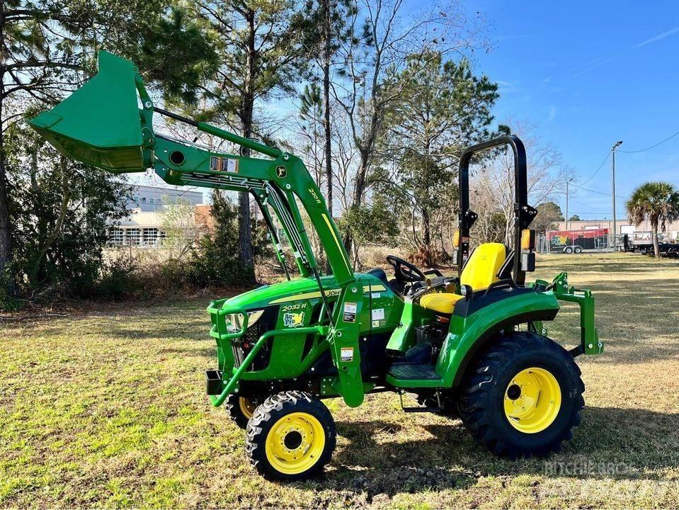 John Deere 2032R Kompaktni (mali) traktori