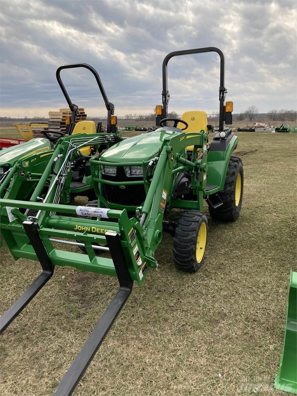 John Deere 2032R Kompaktni (mali) traktori
