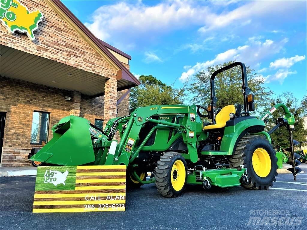 John Deere 2032R Kompaktni (mali) traktori