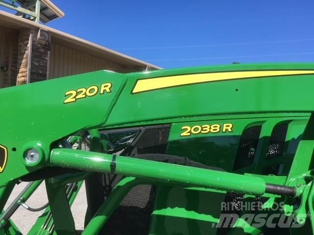 John Deere 2038R Kompaktni (mali) traktori
