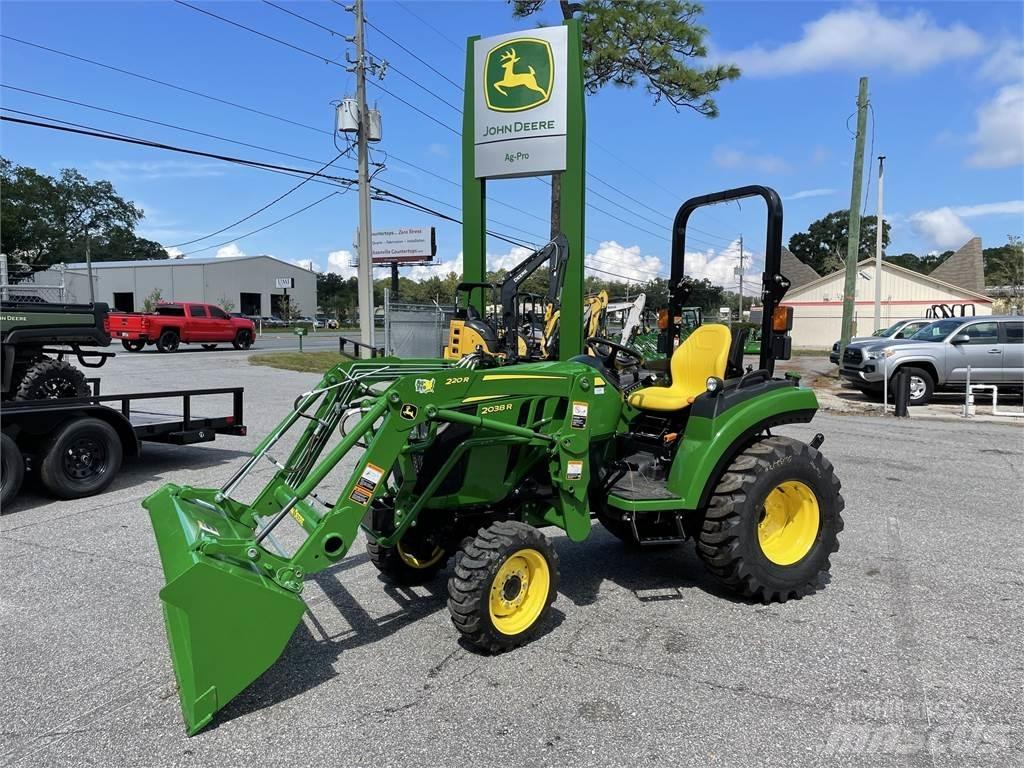 John Deere 2038R Kompaktni (mali) traktori