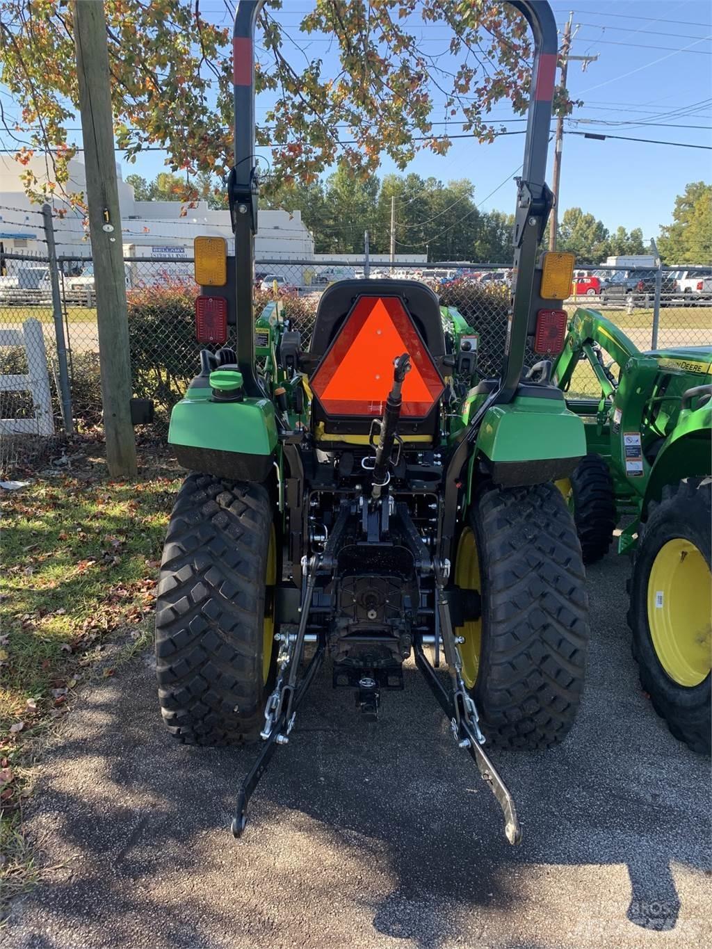 John Deere 2038R Kompaktni (mali) traktori