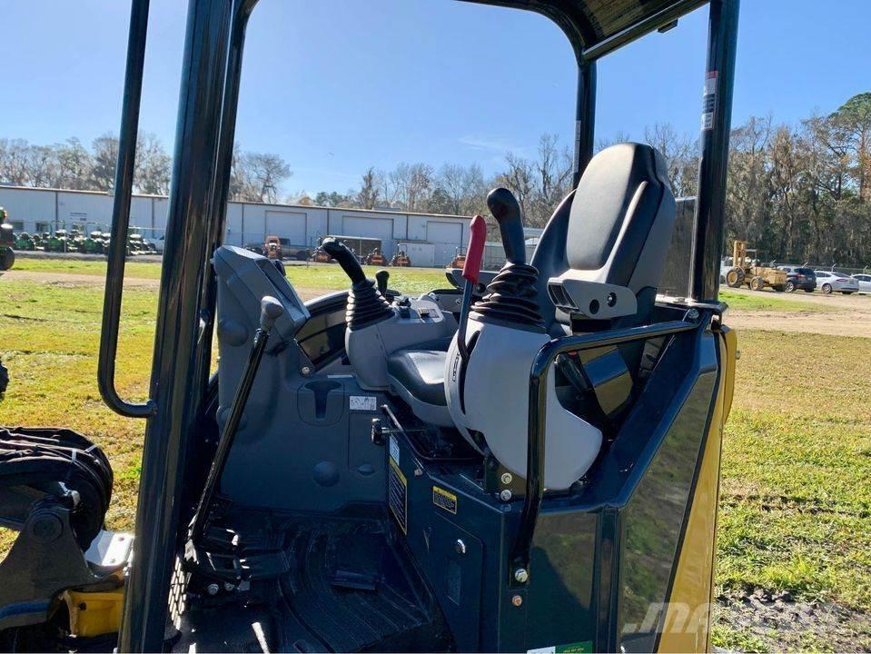 John Deere 30 P Mini bageri <7t