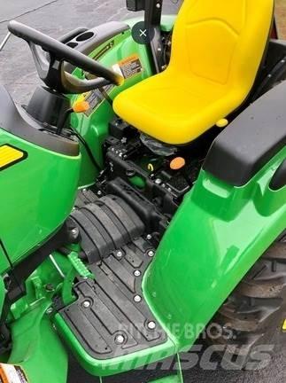 John Deere 3025D Kompaktni (mali) traktori