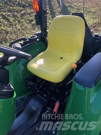 John Deere 3025E Kompaktni (mali) traktori