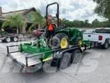 John Deere 3025E Kompaktni (mali) traktori