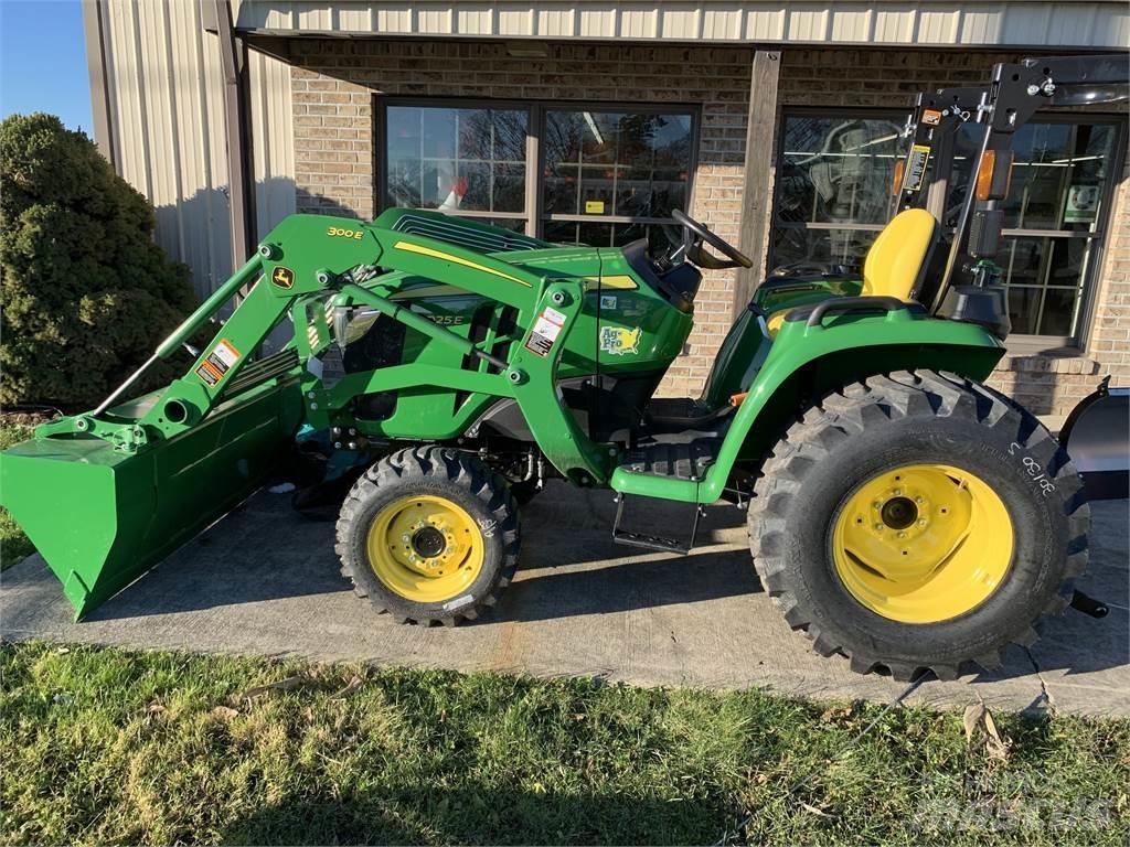 John Deere 3025E Kompaktni (mali) traktori