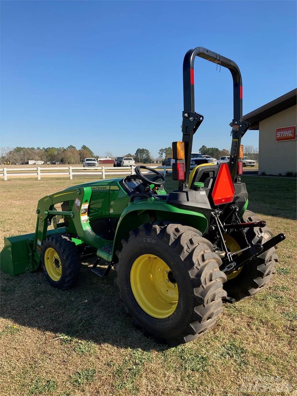 John Deere 3025E Kompaktni (mali) traktori