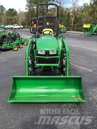 John Deere 3025E Kompaktni (mali) traktori