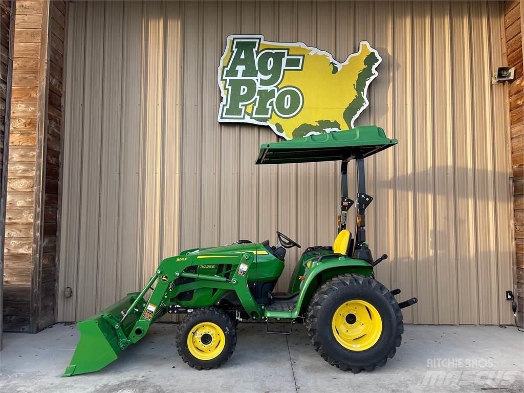 John Deere 3025E Kompaktni (mali) traktori