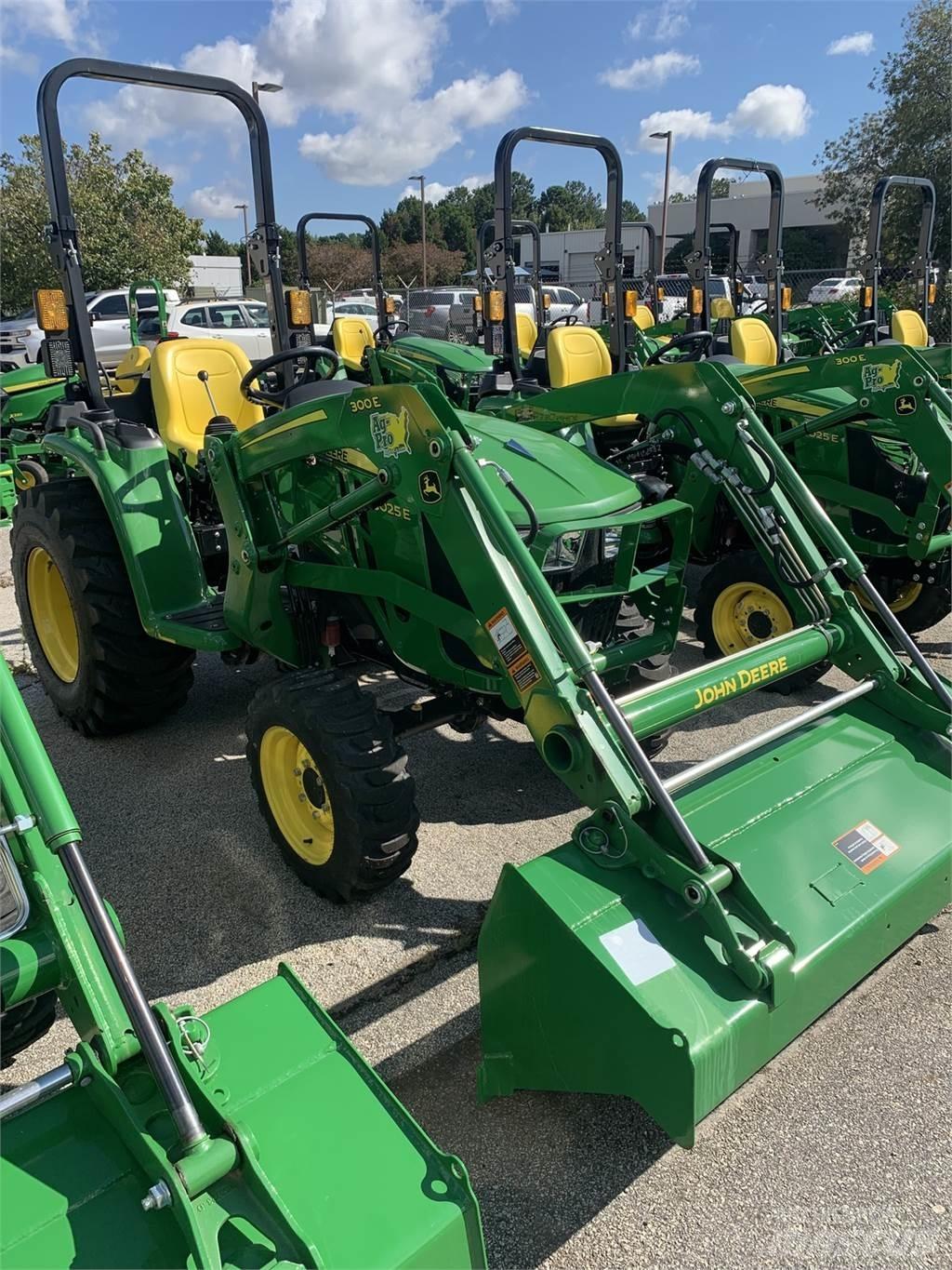 John Deere 3025E Kompaktni (mali) traktori