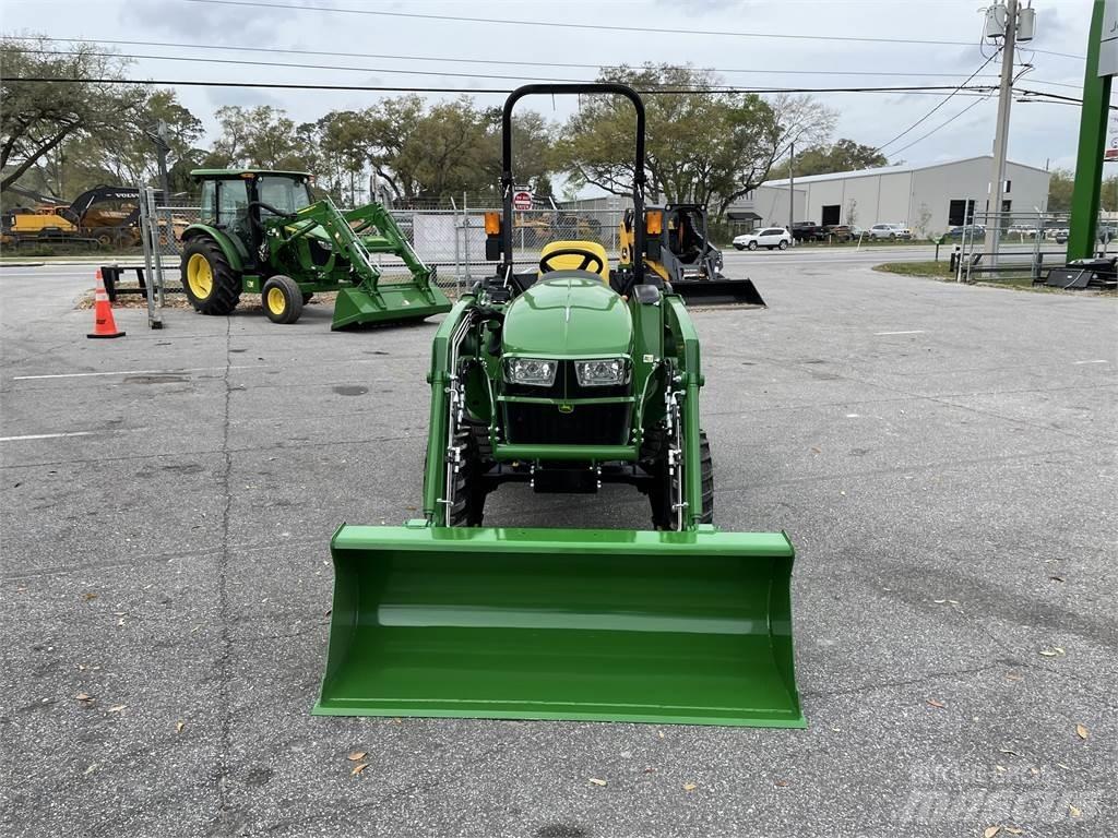 John Deere 3032E Kompaktni (mali) traktori
