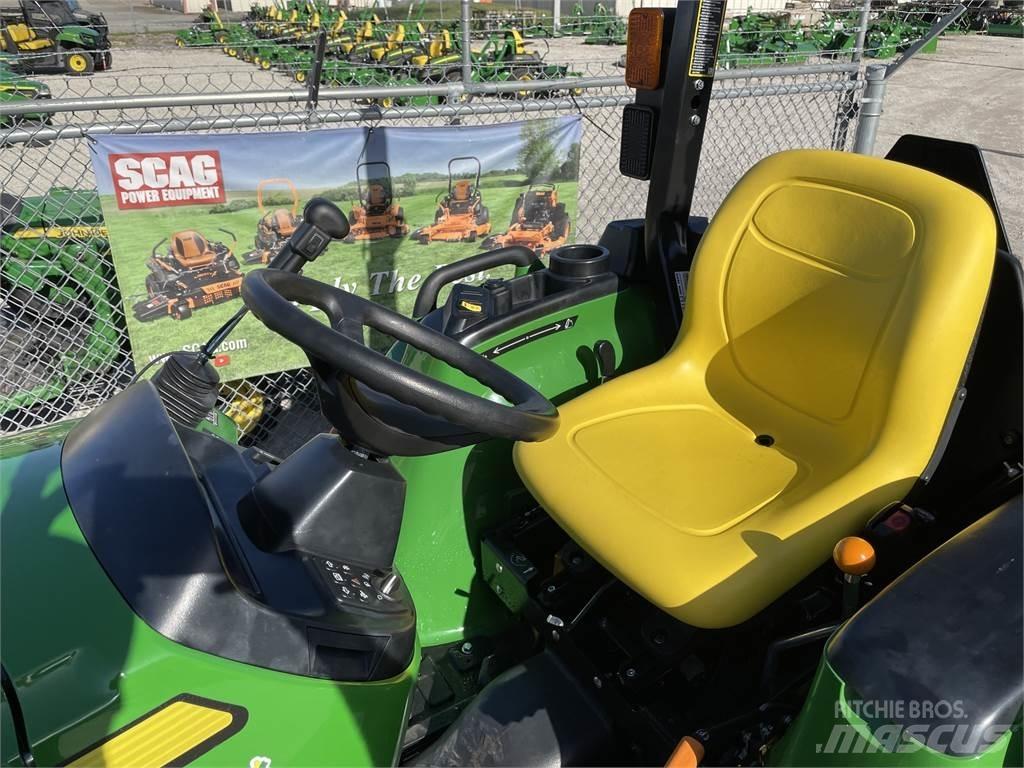 John Deere 3032E Kompaktni (mali) traktori