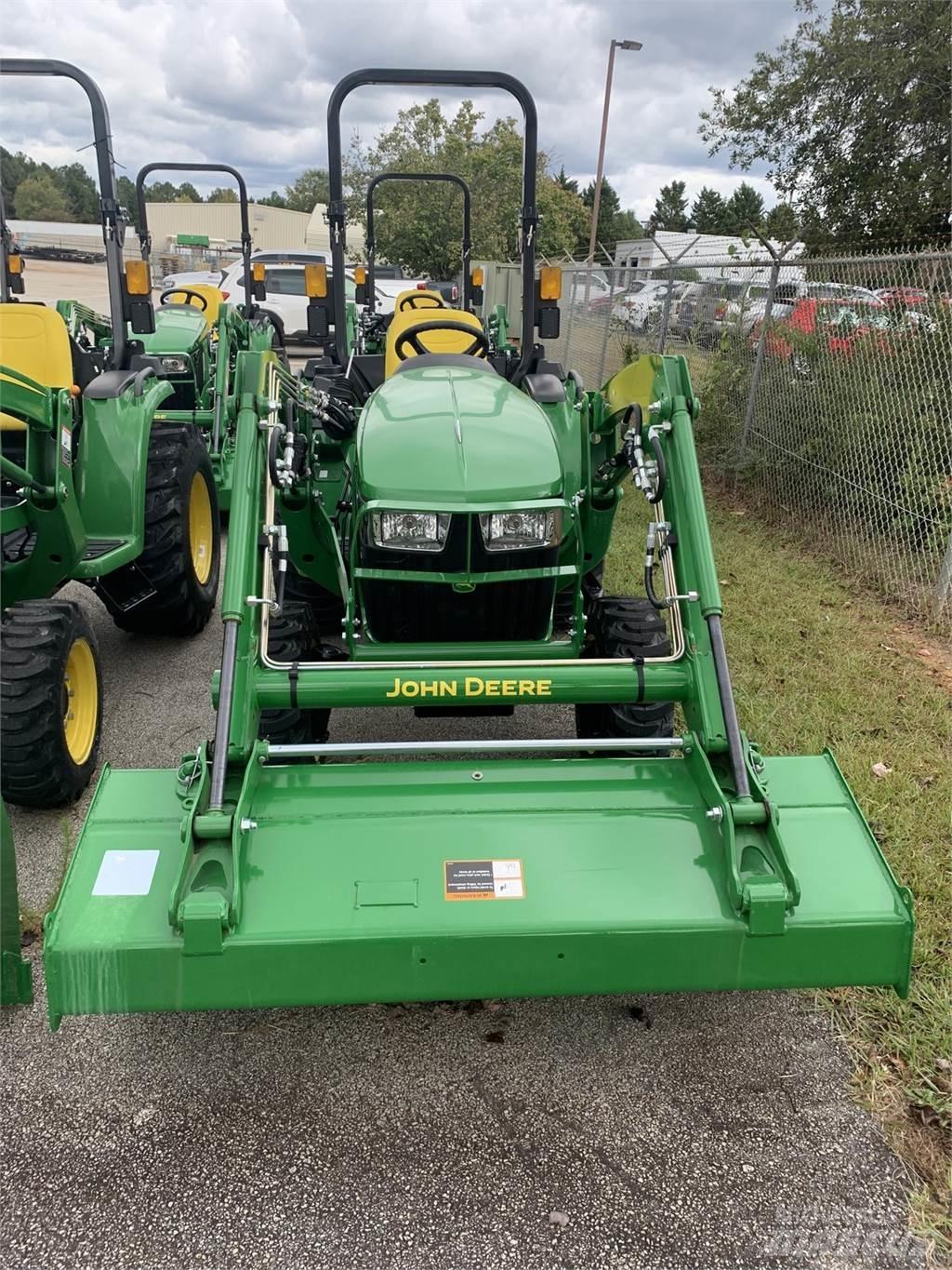 John Deere 3032E Kompaktni (mali) traktori