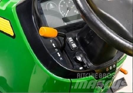 John Deere 3035D Kompaktni (mali) traktori