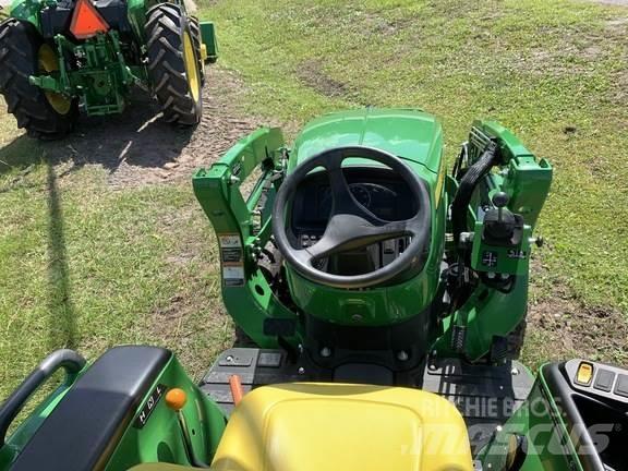 John Deere 3038E Kompaktni (mali) traktori