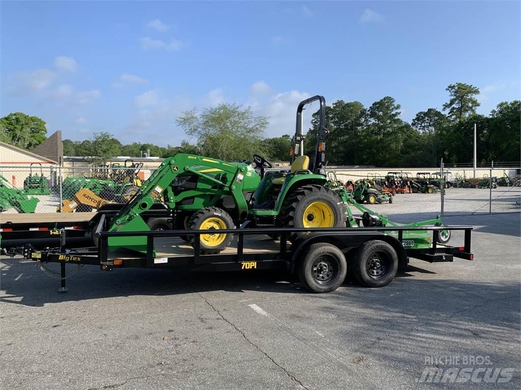 John Deere 3038E Kompaktni (mali) traktori