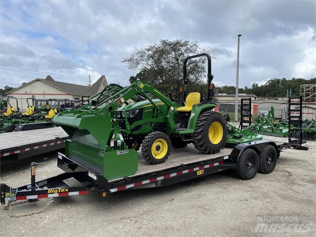 John Deere 3038E Kompaktni (mali) traktori