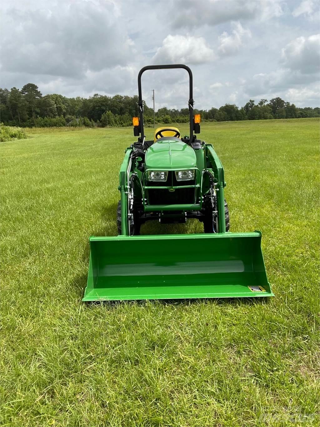 John Deere 3038E Kompaktni (mali) traktori