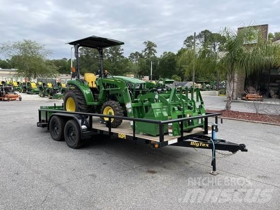 John Deere 3043D Traktori