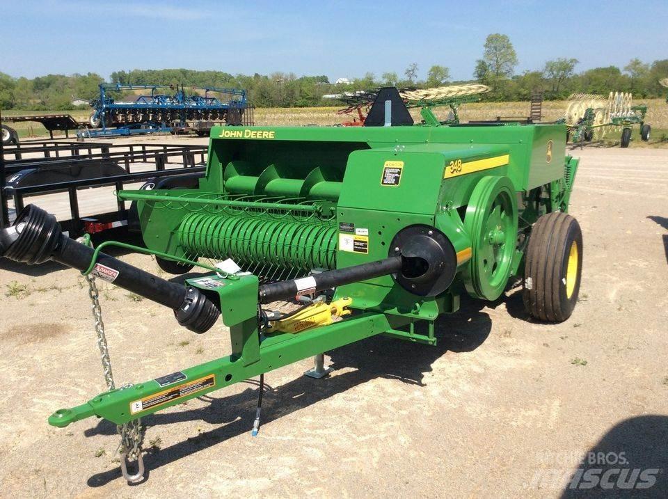 John Deere 348 Balirke za kockaste bale