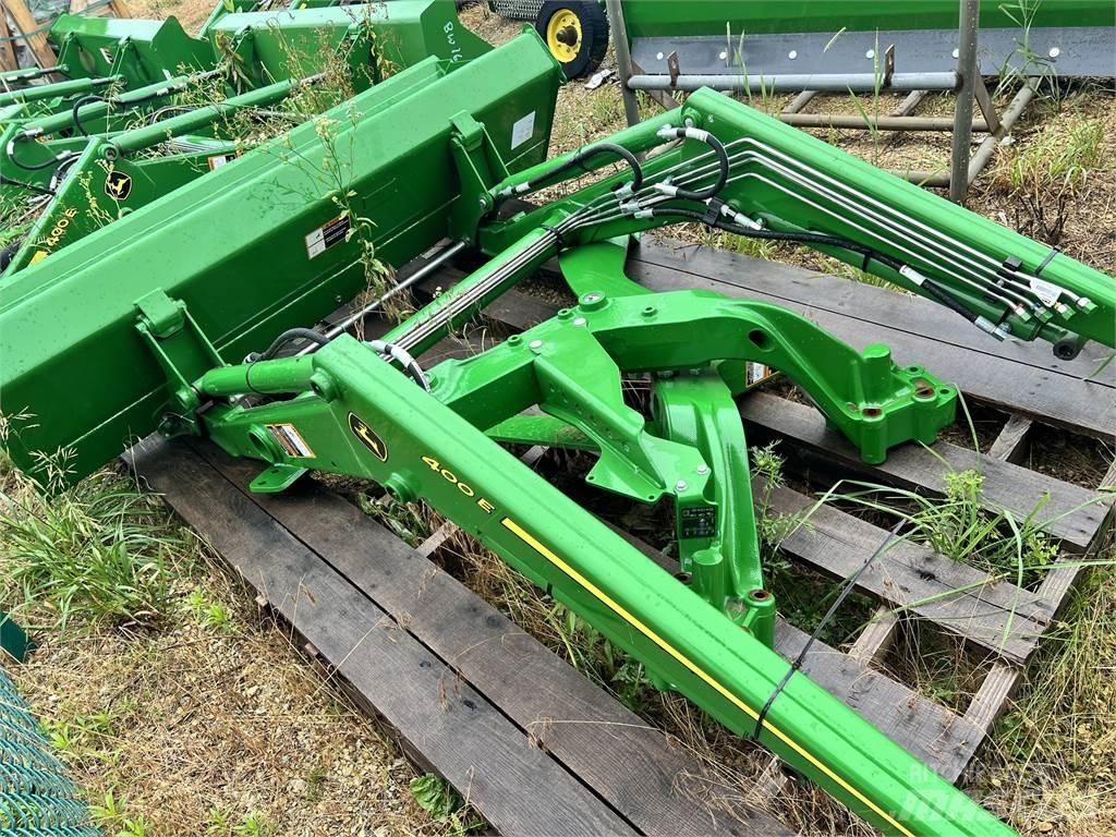 John Deere 400E Traktori
