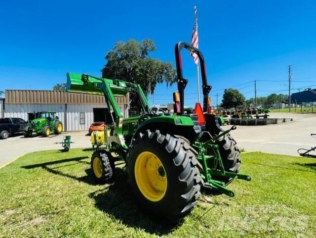 John Deere 4044M Traktori