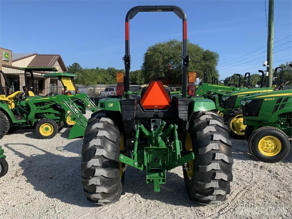 John Deere 4066M Traktori