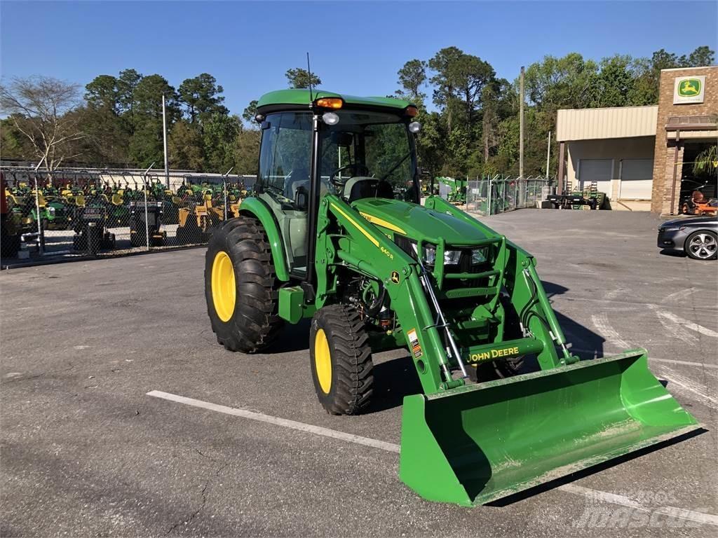 John Deere 4066R Traktori