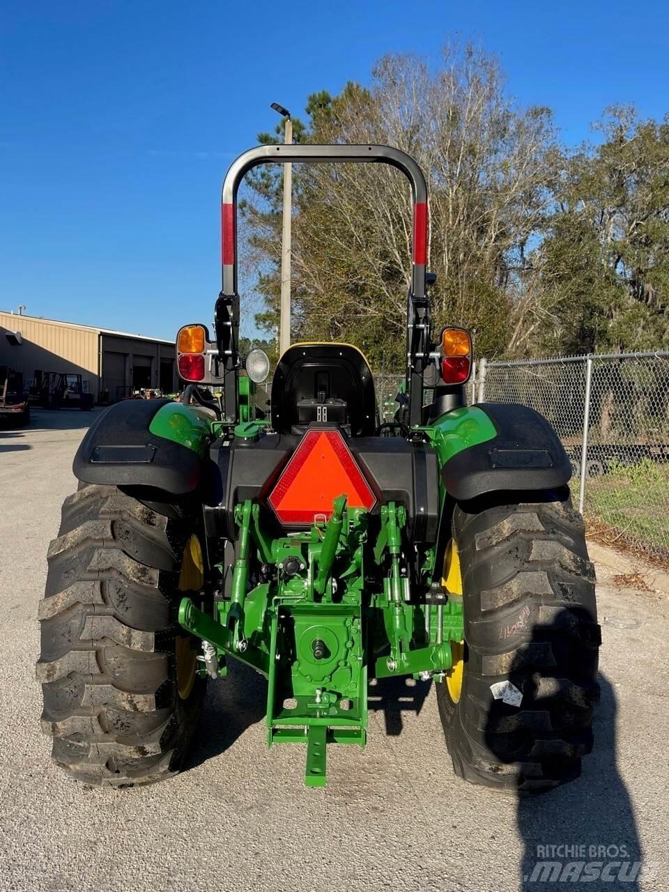 John Deere 5045E Traktori