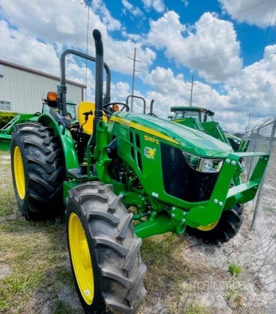 John Deere 5067E Traktori