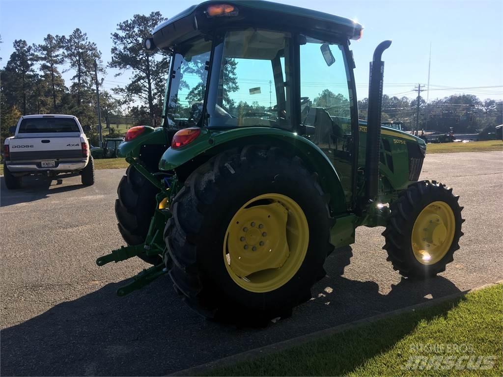 John Deere 5075E Traktori