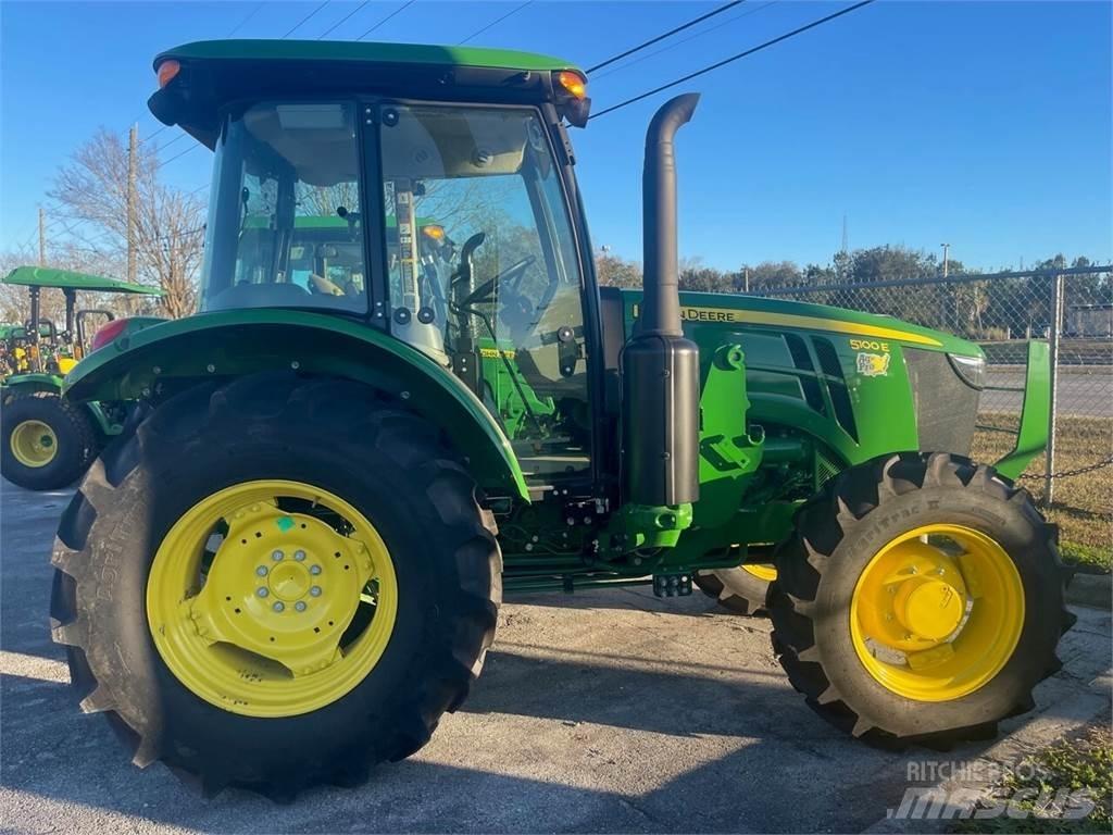 John Deere 5075E Traktori