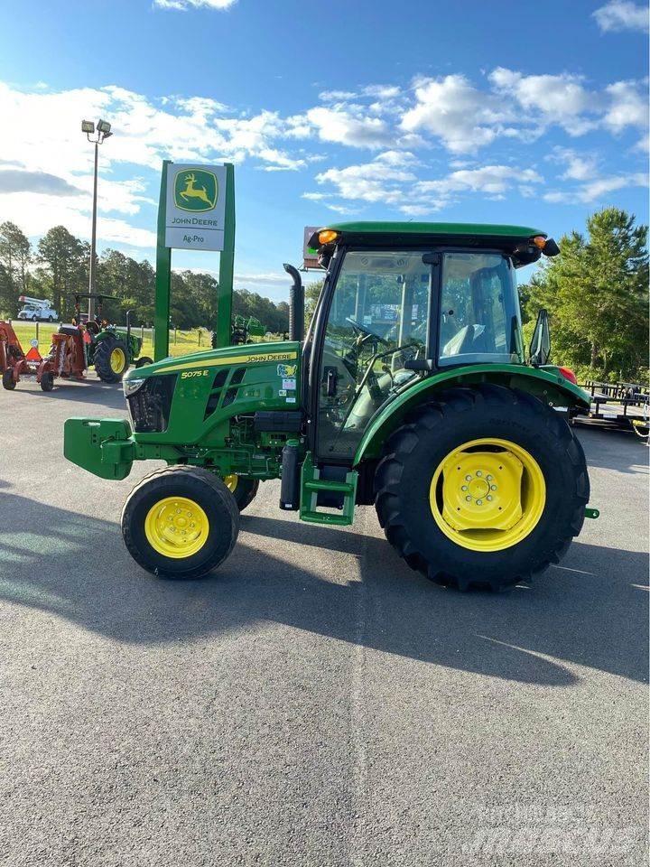 John Deere 5075E Traktori
