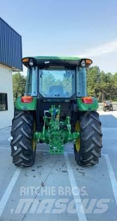 John Deere 5100E Kompaktni (mali) traktori