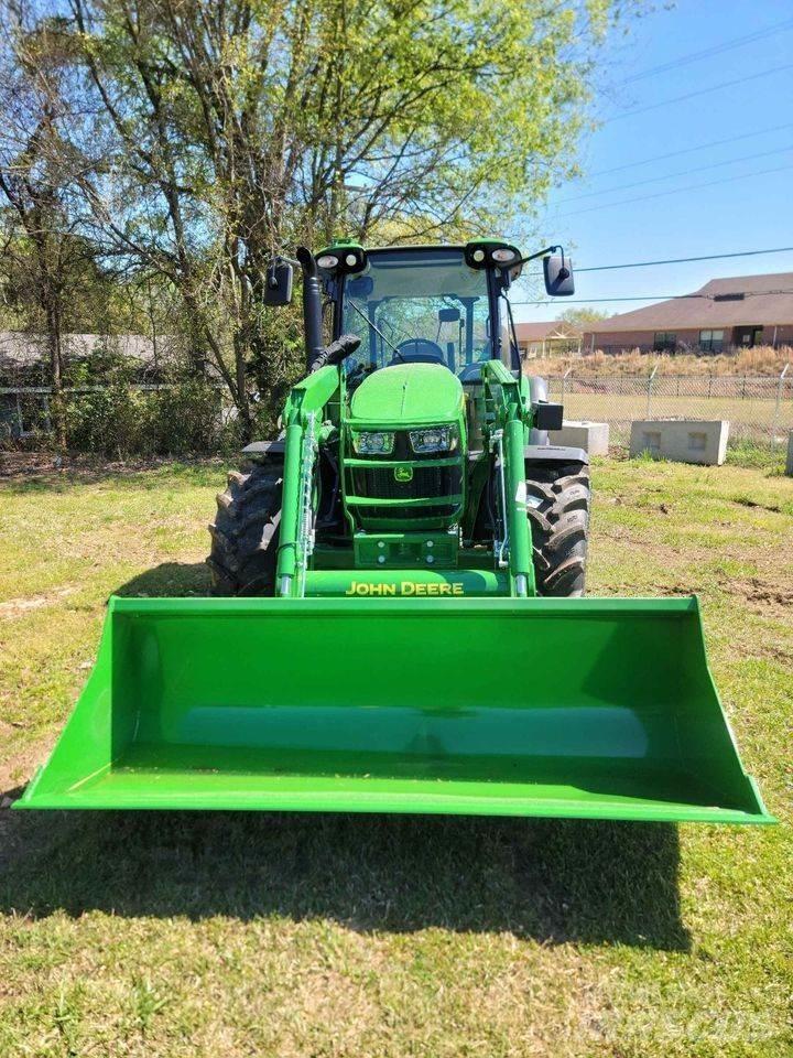 John Deere 5125M Traktori
