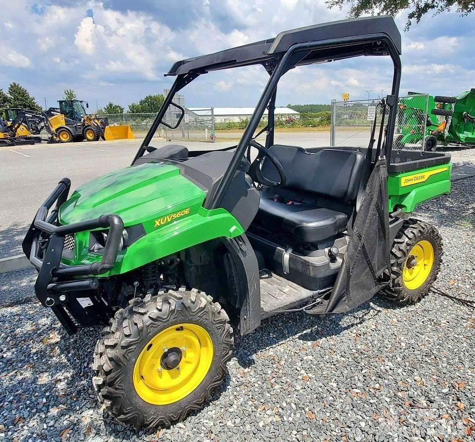 John Deere 560E Pomoćni strojevi