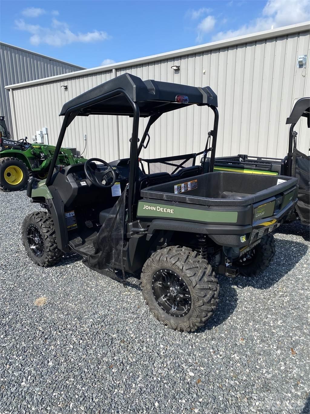 John Deere 590M Pomoćni strojevi