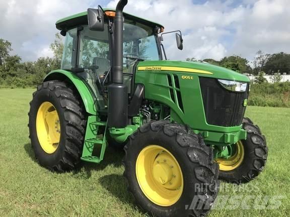 John Deere 6105E Traktori