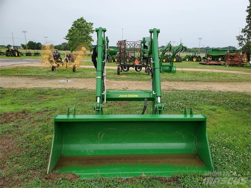 John Deere 620R Traktori
