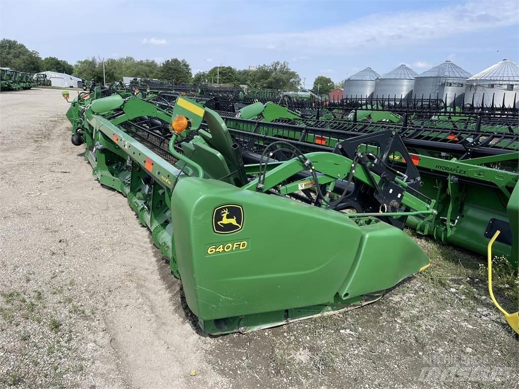 John Deere 640FD Dodatna oprema za kombajne