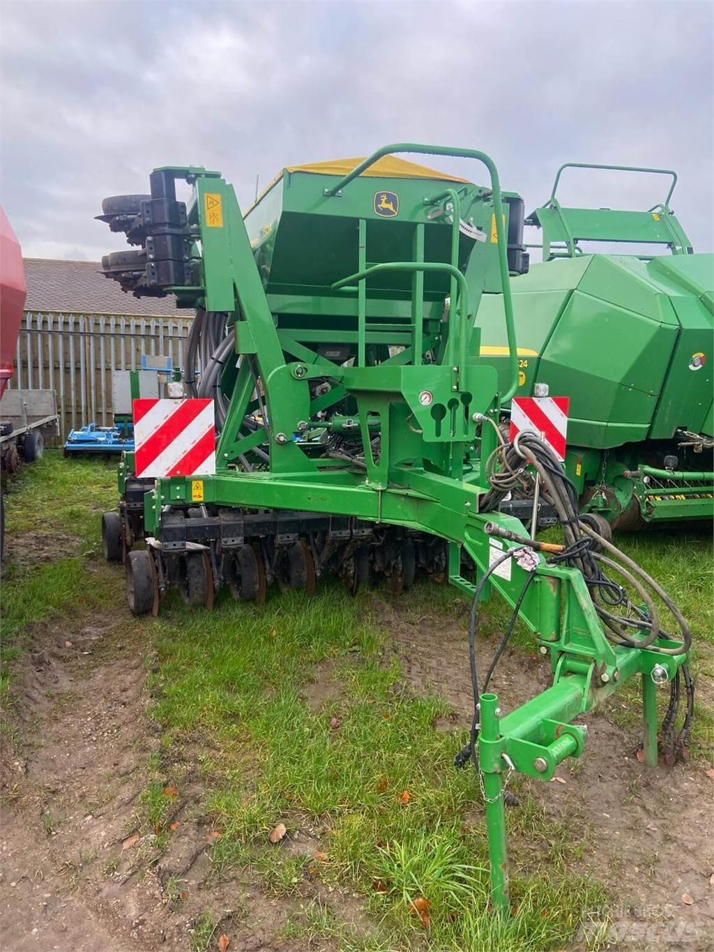 John Deere 750A Sijačice