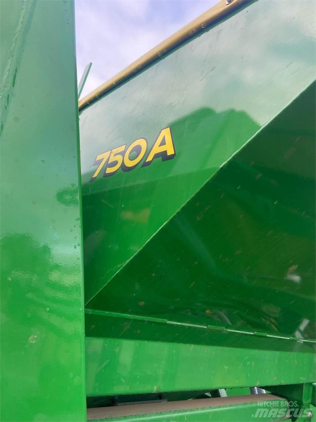John Deere 750A Sijačice