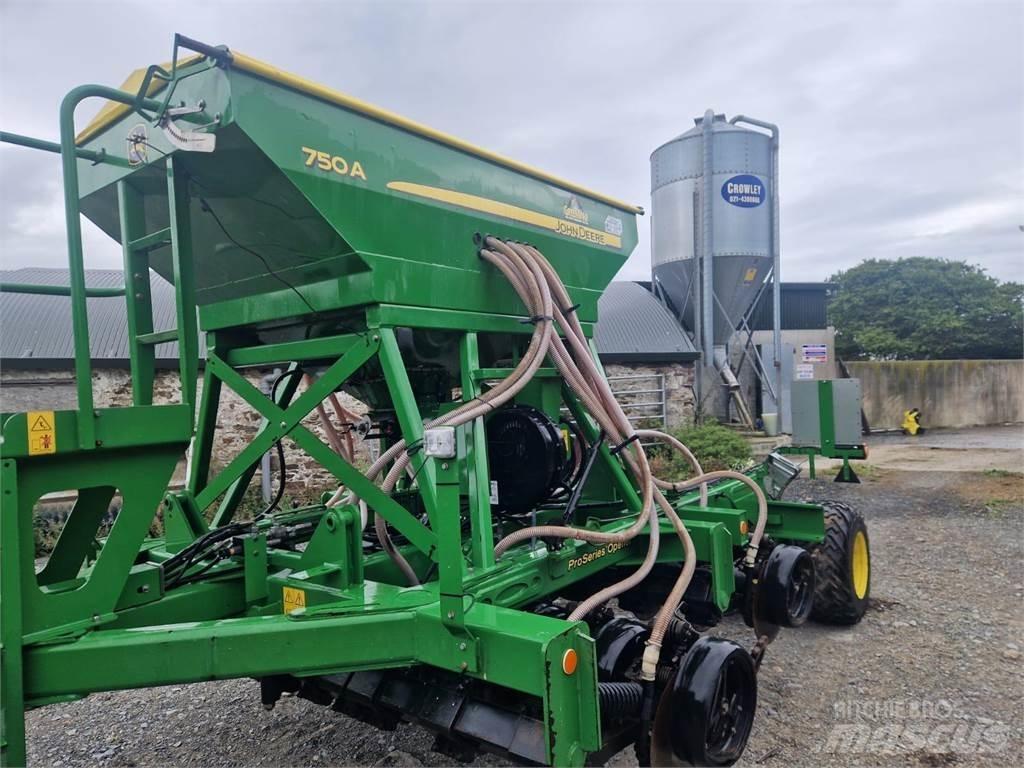 John Deere 750A Sijačice