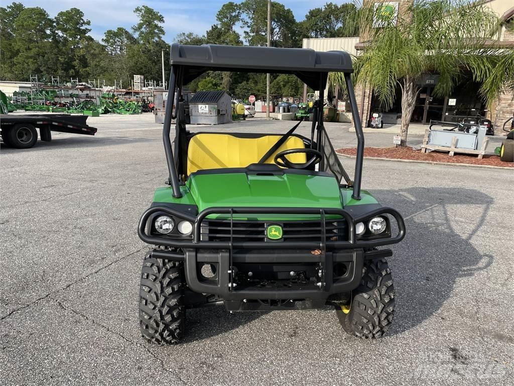 John Deere 815E Pomoćni strojevi