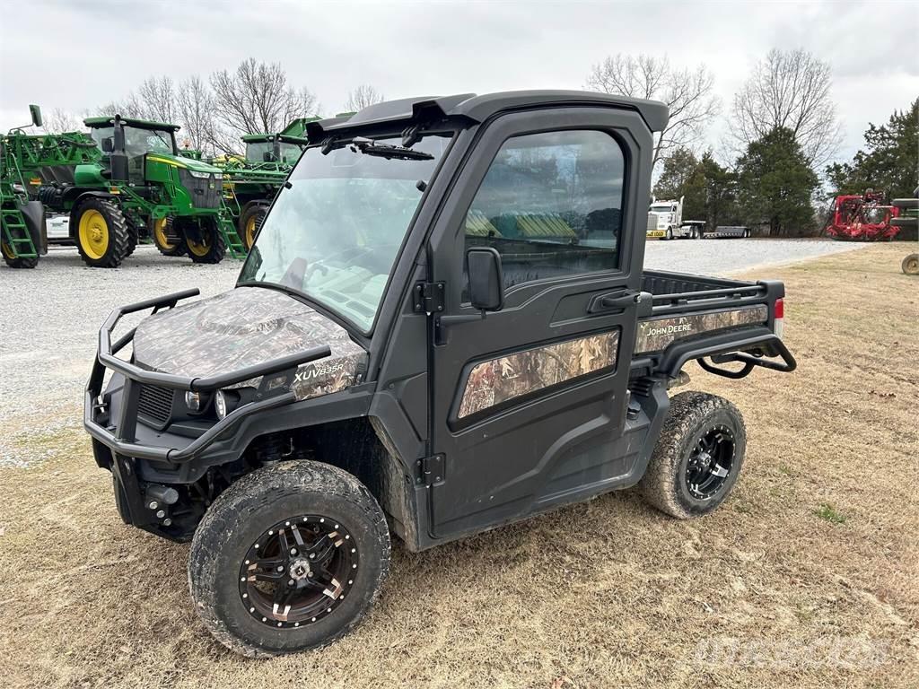 John Deere 835R Pomoćni strojevi
