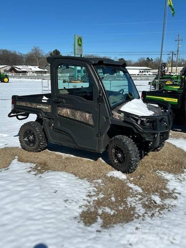 John Deere 835R Pomoćni strojevi