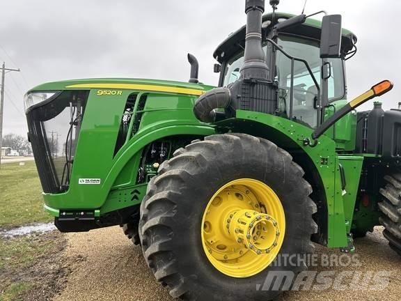 John Deere 9520R Traktori